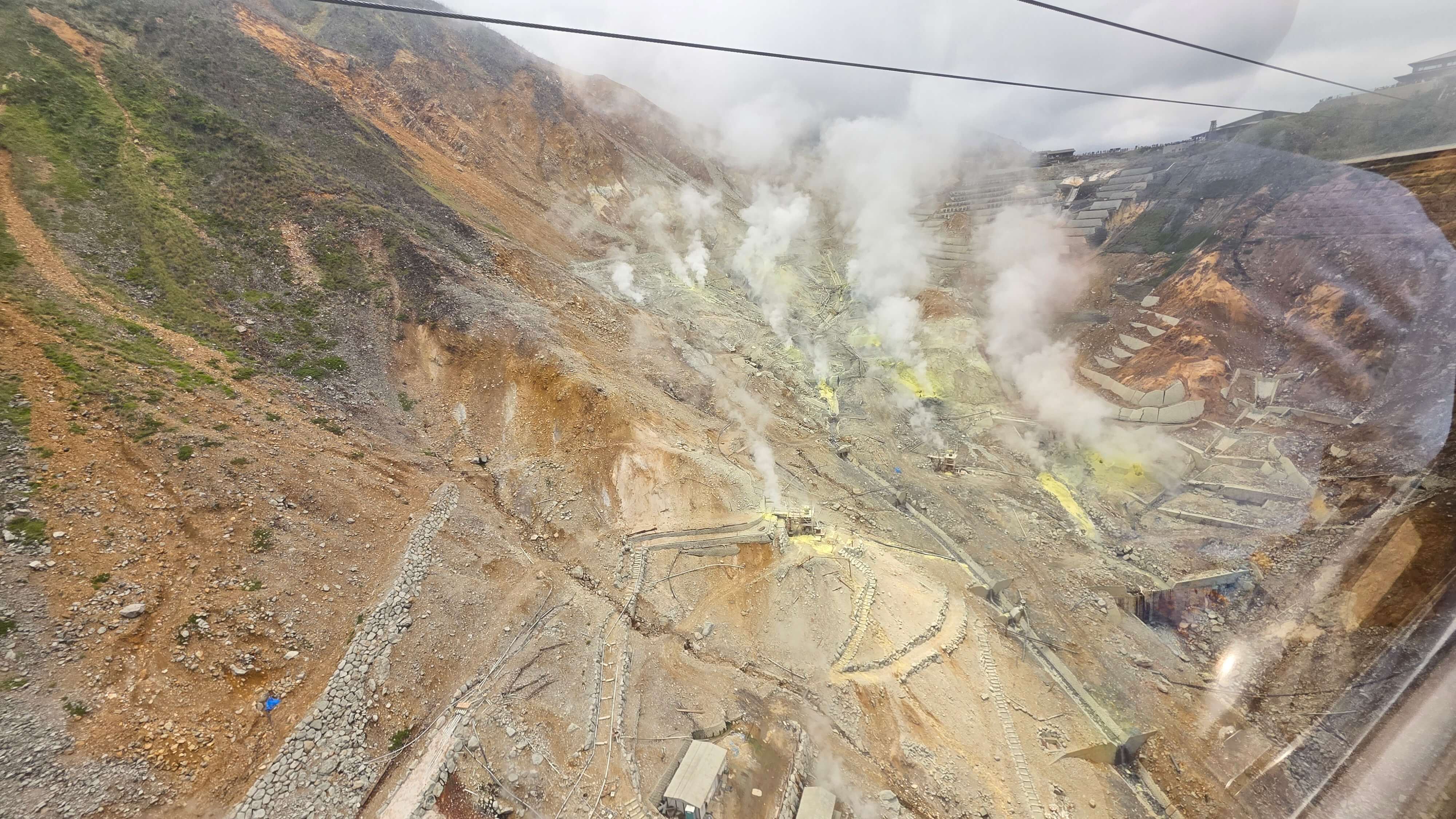 /images/Hakone/Hakone%202/hakone%20fumee.jpg
