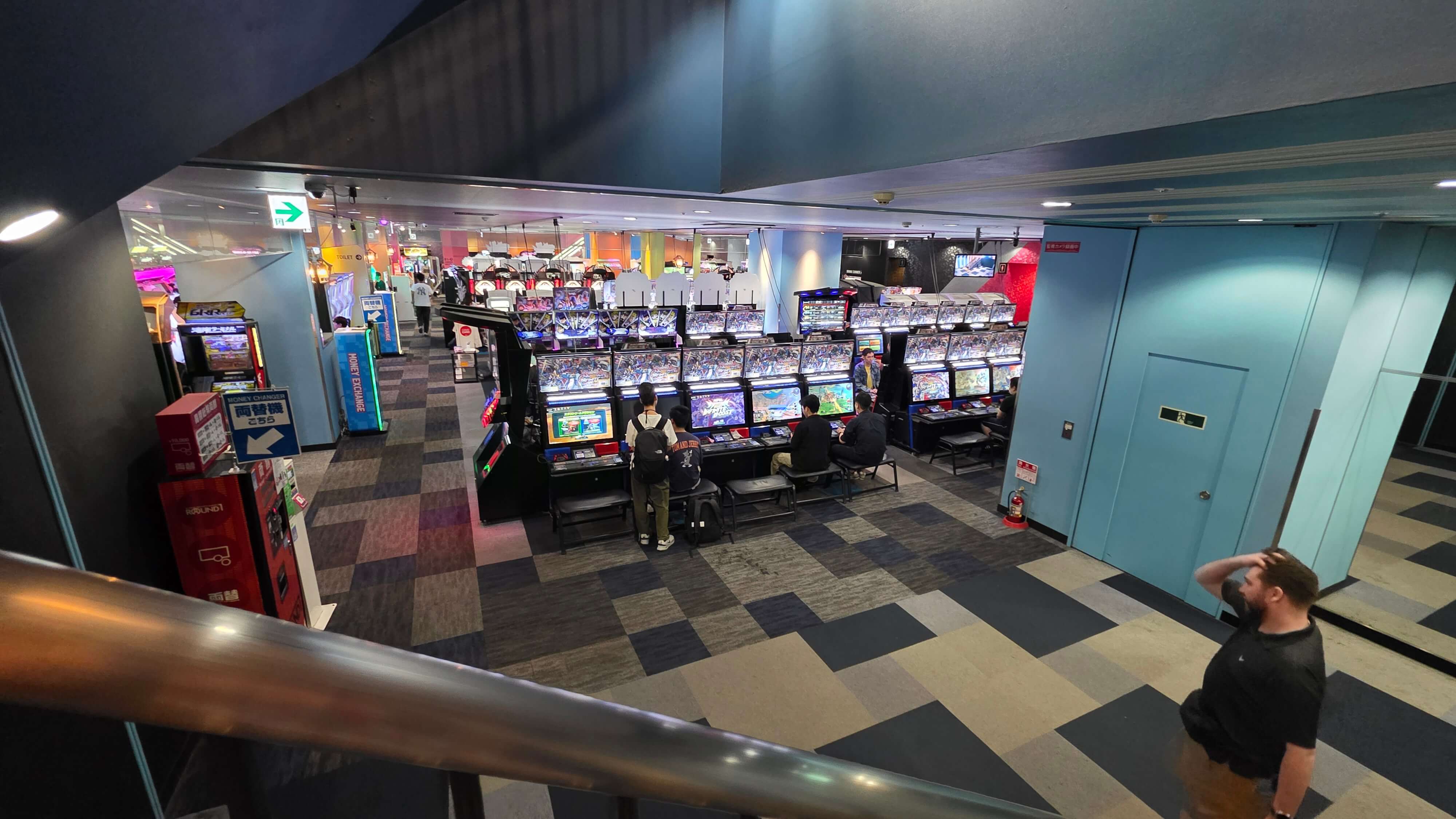 /images/Osaka/Osaka%202/weird%20arcade.jpg