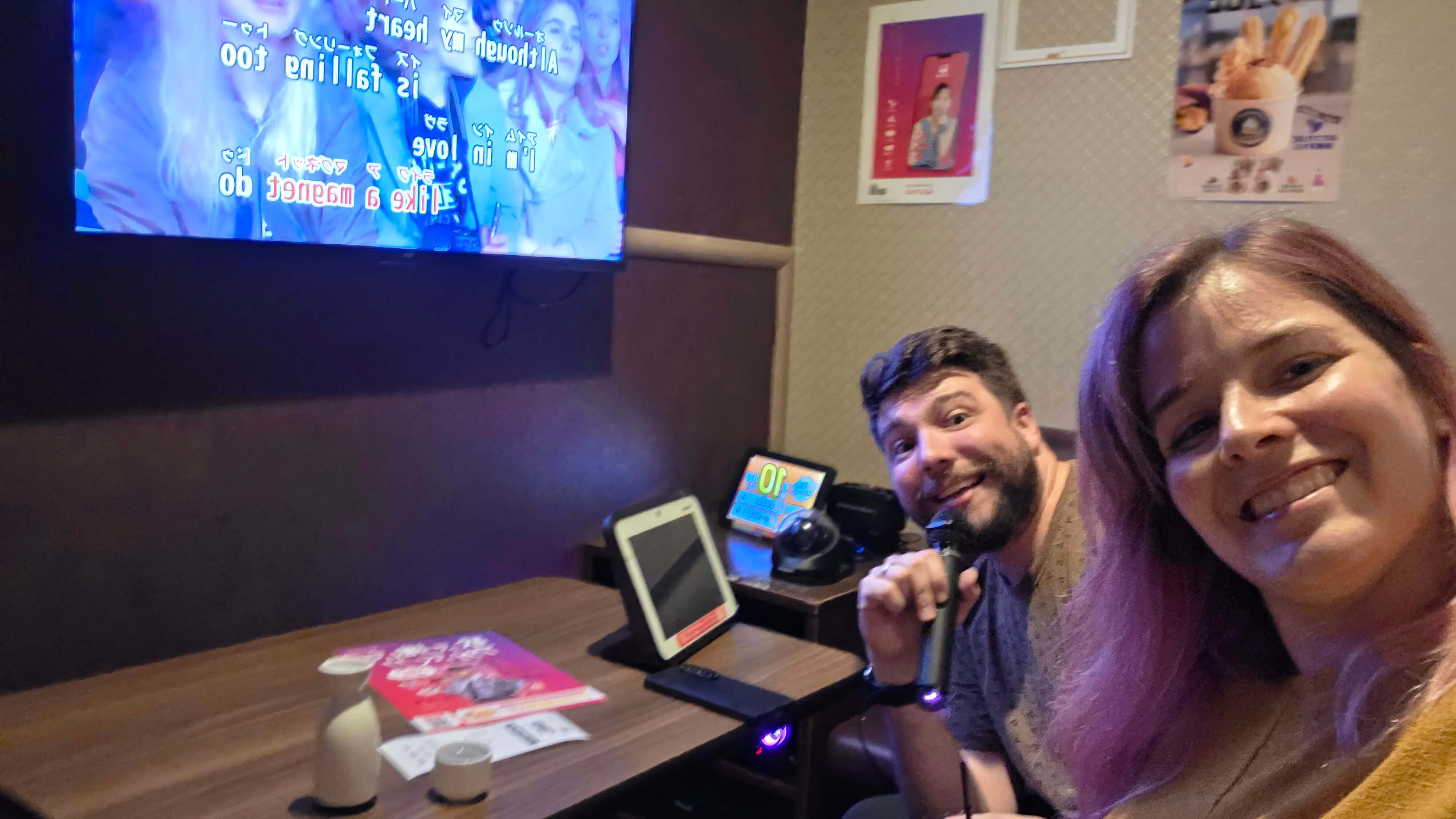 /images/Osaka/Osaka%204/karaoke%201.jpg