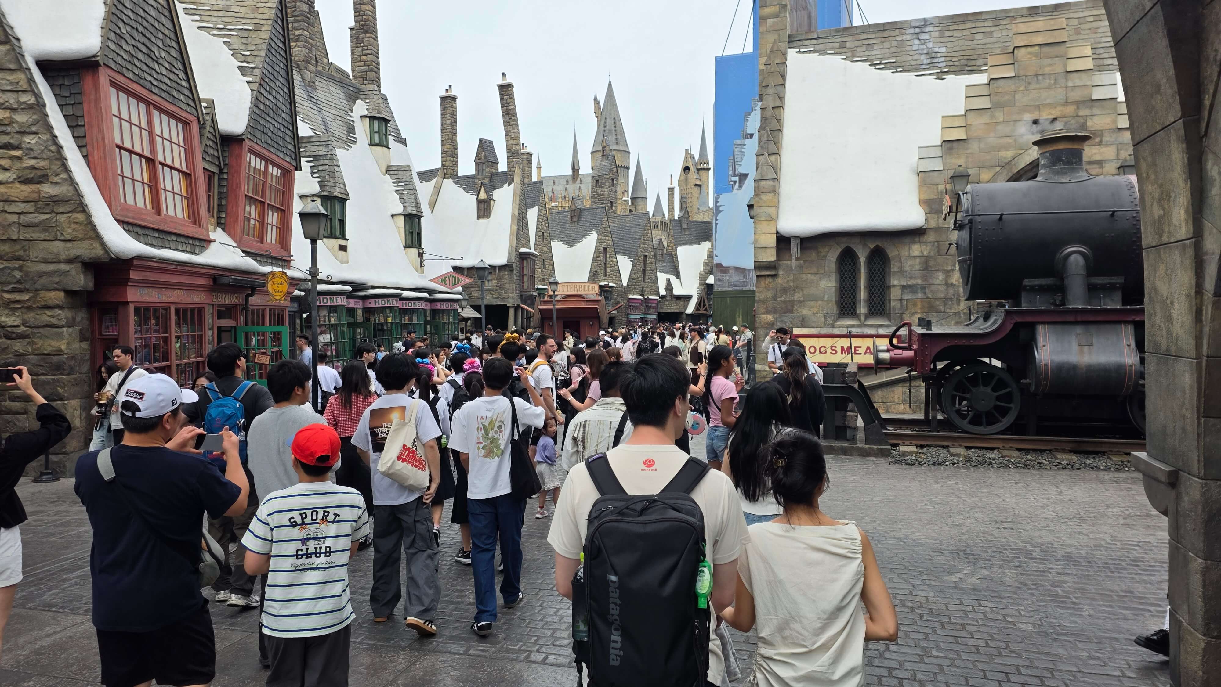 /images/Osaka/Osaka%206/usj%20harry%20potter%20arrivee.jpg /images/Osaka/Osaka%206/usj%20harry%20potter%20arrivee.jpg