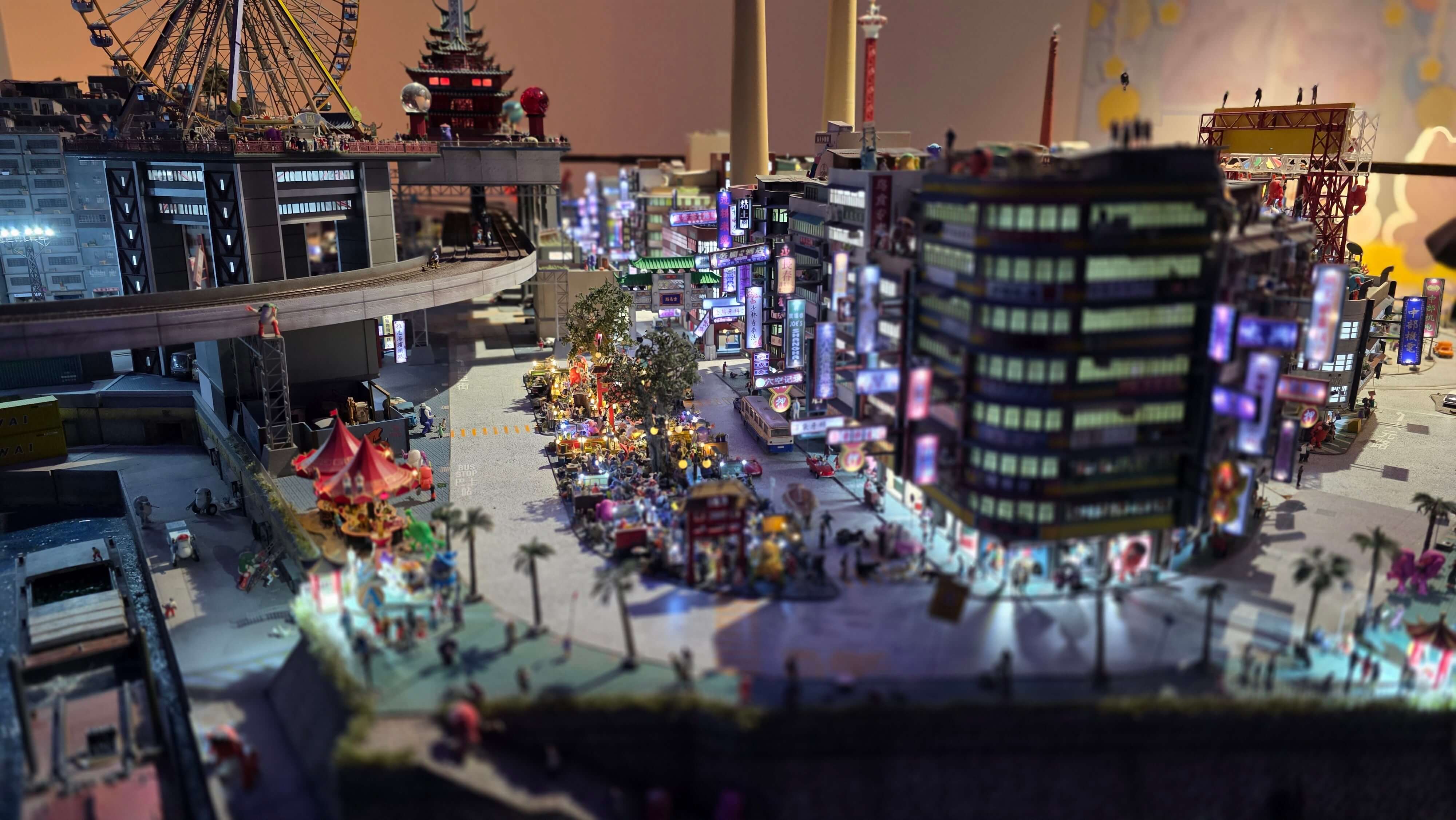 /images/Tokyo/Tokyo-Koto%201/smallworld3.jpg